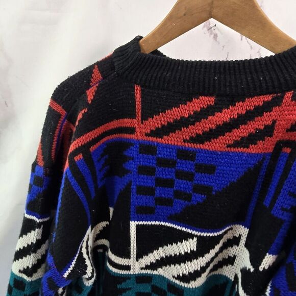 Vintage Sweater Men Medium Black Red Blue Acrylic 90s Raglan Ikat Geometric - Picture 6 of 11